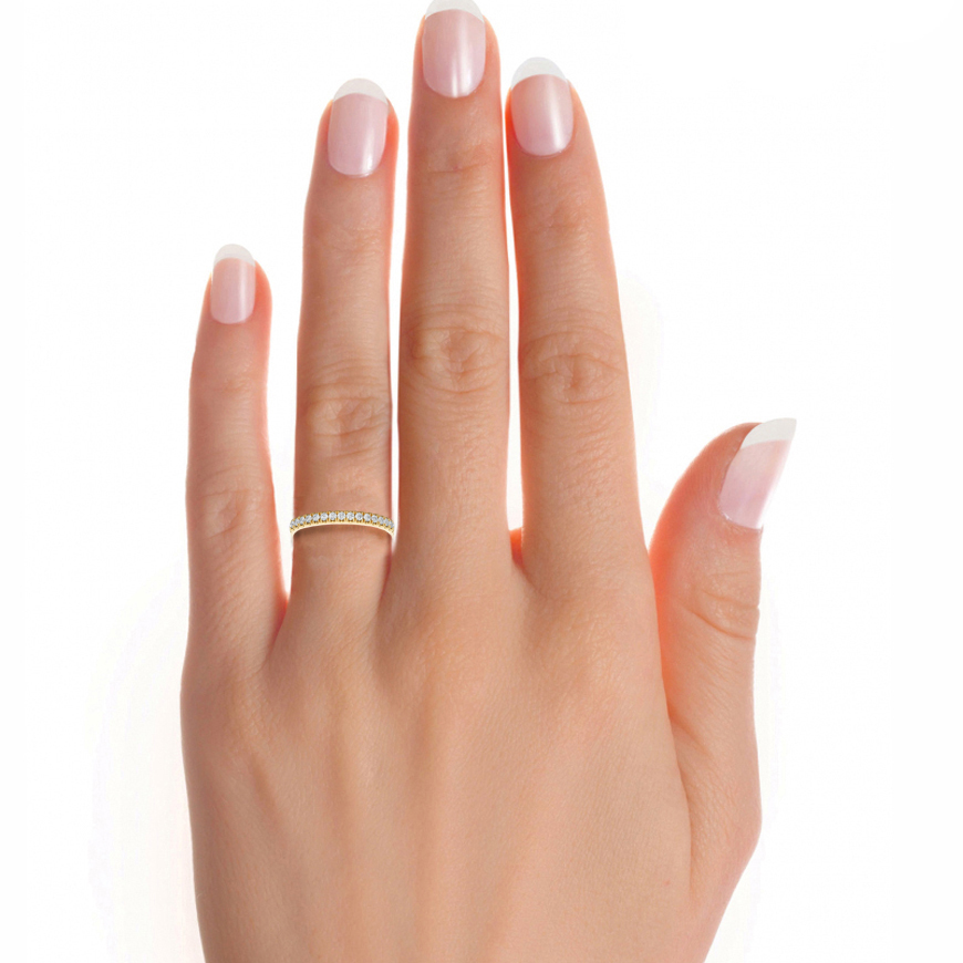 Lab-Grown Shimmery Classic